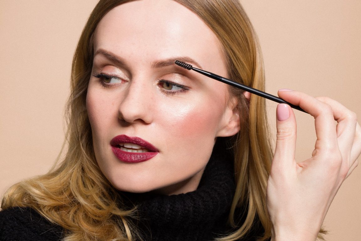 Makijaż klasyczny wykonany produktami NEO Make Up